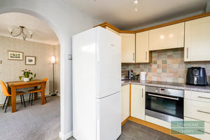 Photo 11- click for photo gallery